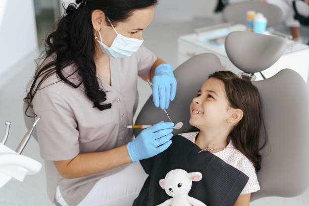 Best Emergency Tooth Extraction  in Manito, IL